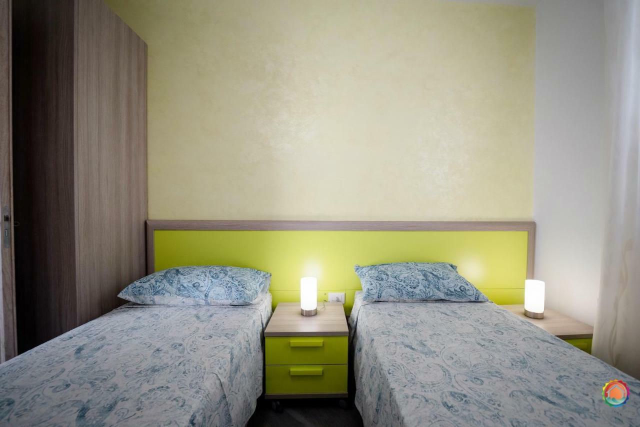 Perle Del Mare - Appartamenti Di Pregio 70M Spiaggia Pescoluse Марина ди Песколусе Екстериор снимка