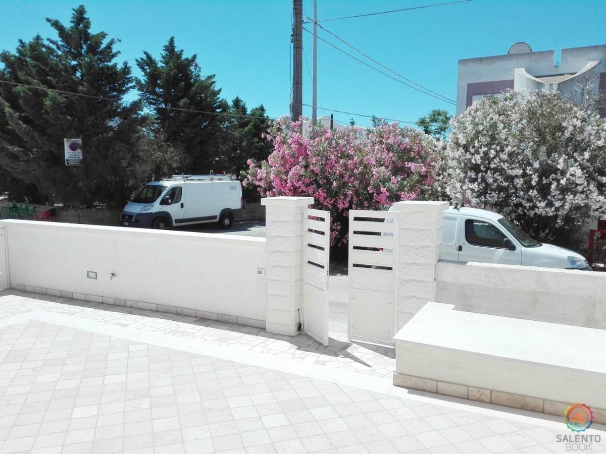 Perle Del Mare - Appartamenti Di Pregio 70M Spiaggia Pescoluse Марина ди Песколусе Екстериор снимка